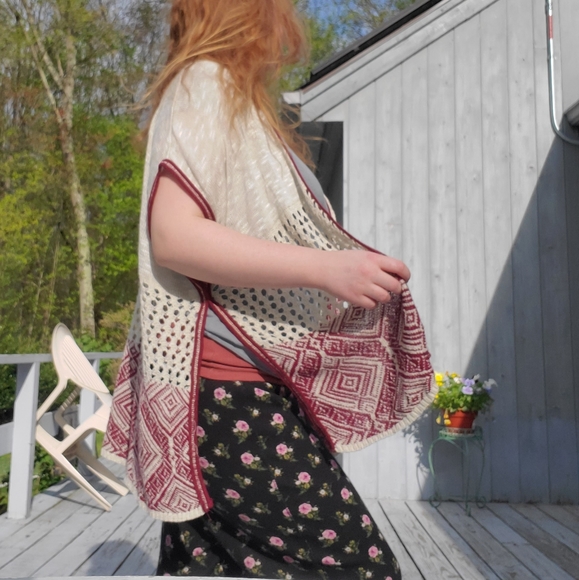 Boho Knit Kimono Wrap | Red & Cream for Layering - Picture 11 of 12